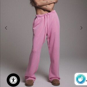 Elwood Clothing Core Straight Leg Sweatpants Vintage Pink